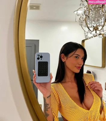 camilaslife [ camilaslife-2 ] - Sexy motherfucker!