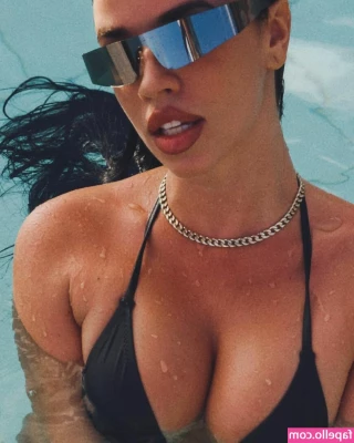 Ivana Knoll [ ivana-knoll ] - It s a great day to work on my tan lines