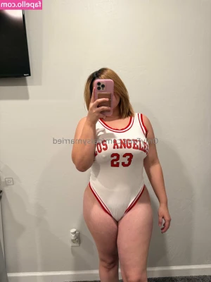 daisymarried - Mommy delivering her massive 9inch bbc!