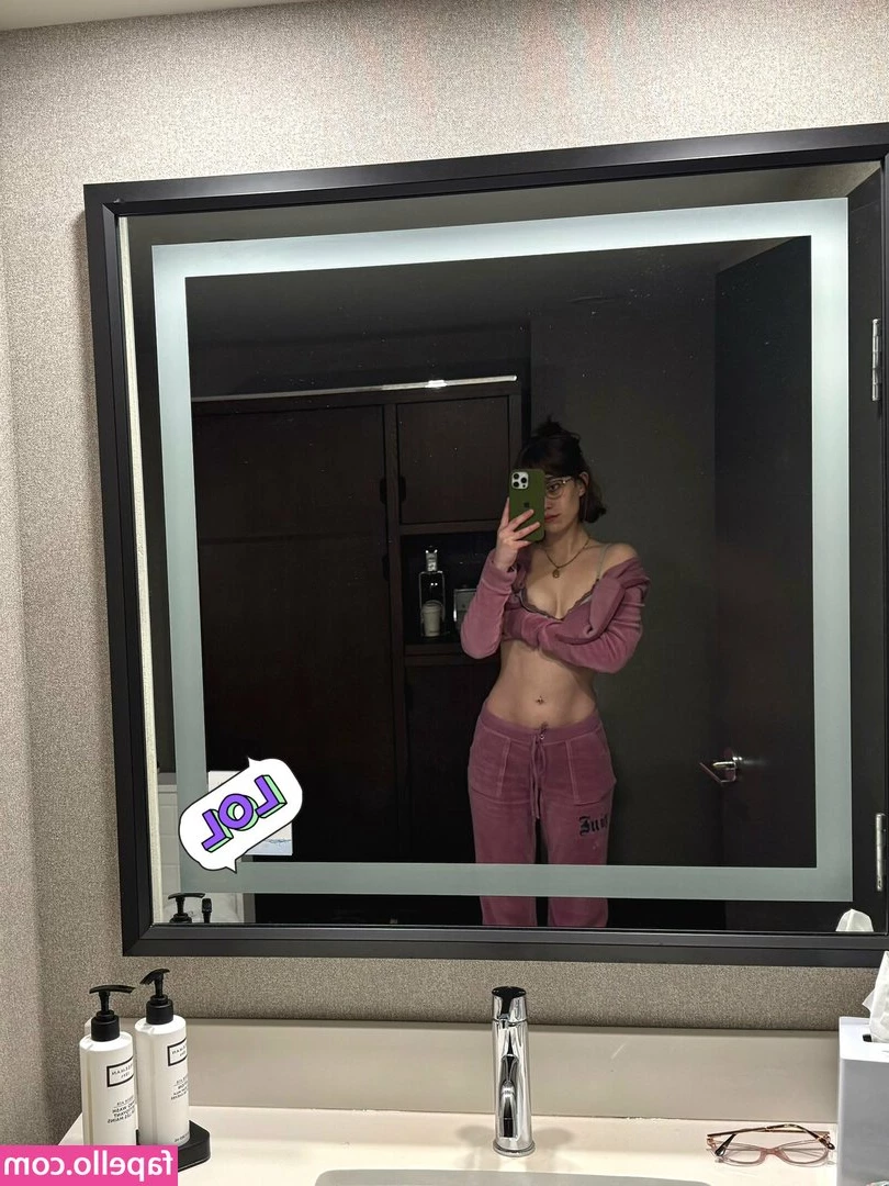 dollylol [ dollylol-1 ] - Hola mis amores Regale amor a mis fotos si te gustan