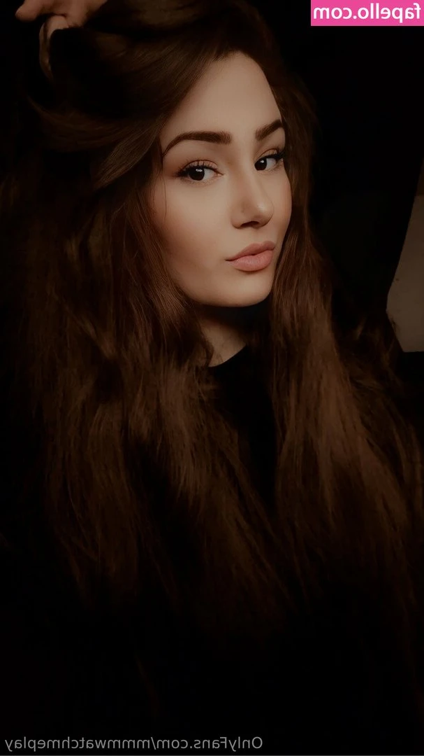 mmmwatchmeplay - Who else likes morning sex? 💦