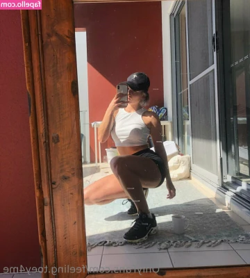 feeling.toey4me [ feeling-toey4me ] - Cheers 🥂 to another year around the sun ☀️   Thank you