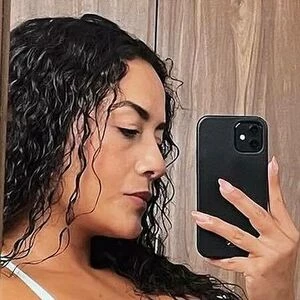 thecourtneynextdoor