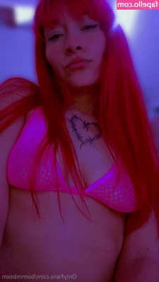 bommboon - POV you see me at the club, how much are you tipping me? <3
