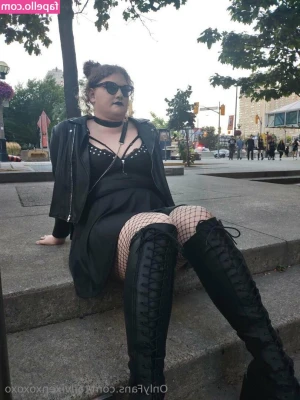 tallvixenxoxoxo - Basking.