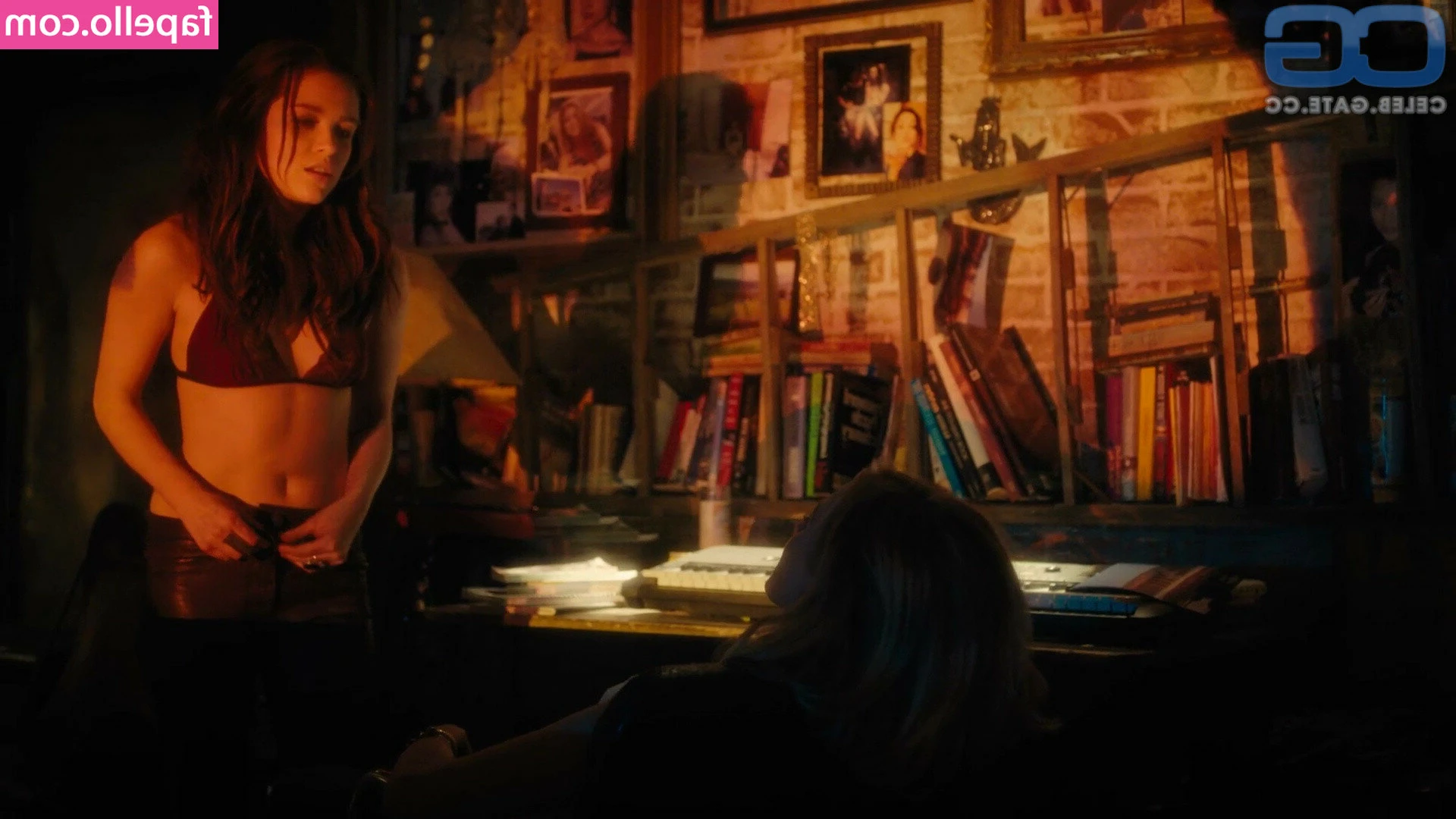 Sophie Cookson [ sophie-cookson ] - I deserve a kiss! Mereço um beijo!