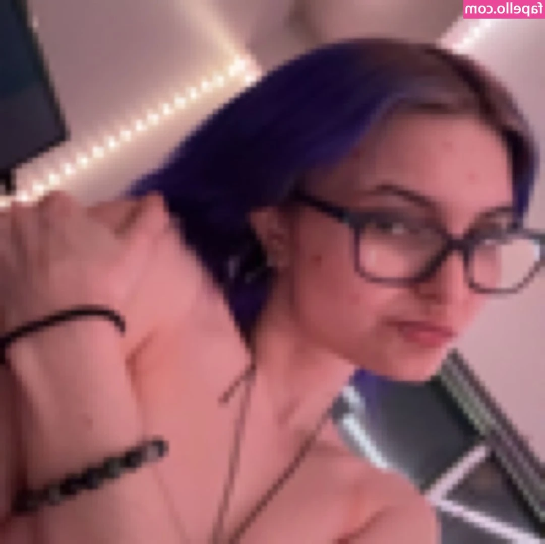 Baylee Rose [ baylee-rose ] - I want to ride your dick 😺😋 available for video call