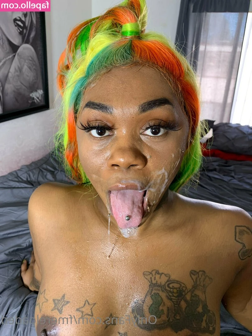 mrsfeedme - Didn’t you see the livestream from shower today? Of course mommy