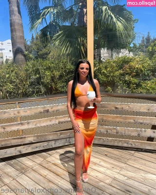 xolaylarosee - My little hench wench  Haleycomet5 0 loves it freaky and a little