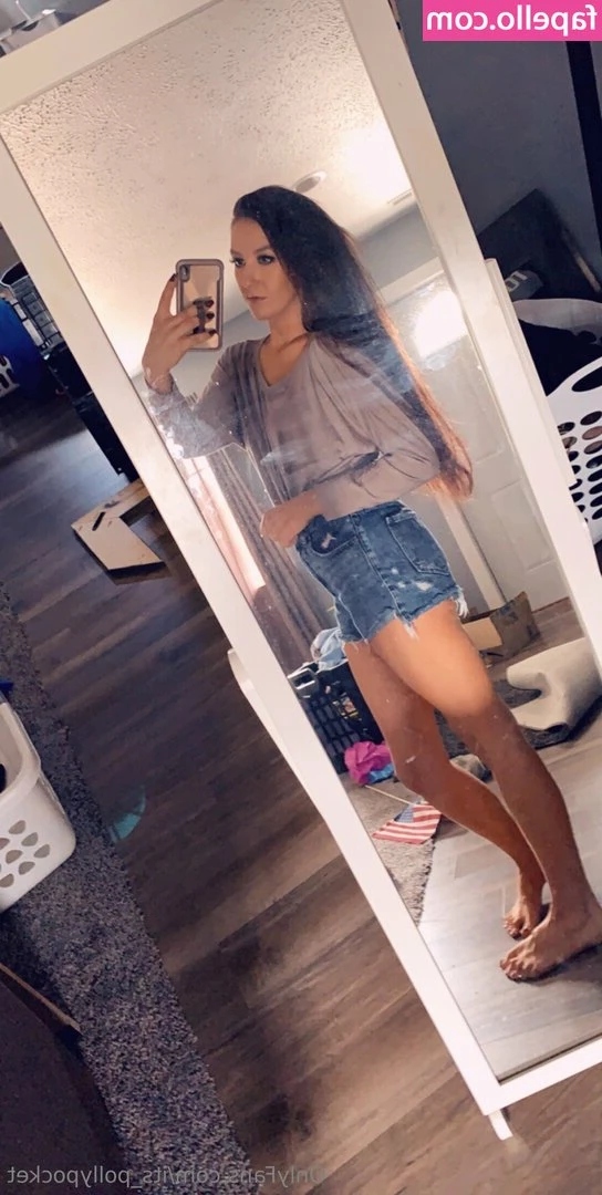 its_polly_pocket [ its-polly-pocket ] - What do you want to see more of?