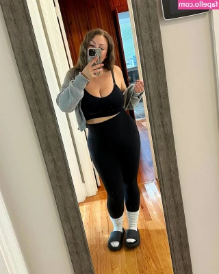 brookesbiglife - Have you checked your messages today baby? 🥰😋