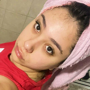 miahot04