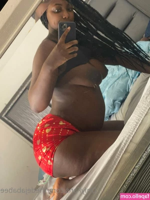 thedejababee - Dans 30 minutes    A 14h je fais du BBQ en live   sur cette page