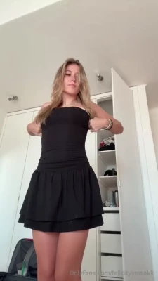 felicitysmoakk [ felicitysmoakk-4 ] - Good morning my feet lovers! Tell me how bad you wanna suck them