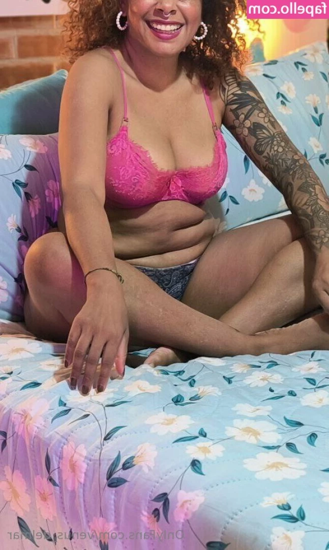 venus_delmar [ venus-delmar ] - nothing but my converse on 😈