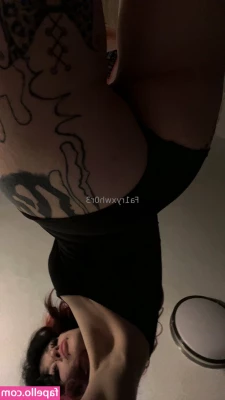 fairyxwhor3 - SUNday 🌞 Tanning with my tits out 🍒