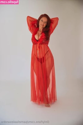 pamelaalexandra [ pamelaalexandra-4 ] - Hoy juegan mis PUMAS   espero sea una gran noche