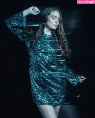 Savannah Small [ savannah-small-1 ] - Gazing into space  dreaming about you