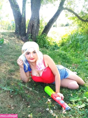 Ladyrossy - Who wants to play with kitty's pussy 😉