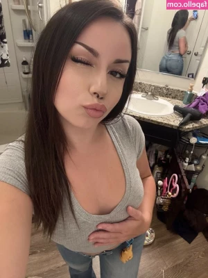 F4ife Fxiths [ f4ife-fxiths ] - Slow mo of me shaking my ass and playing with my ass cheeks