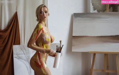 Ekaterina Enokaeva [ ekaterina-enokaeva ] - I'm just going to ignore you while I eat my smoothie bowl