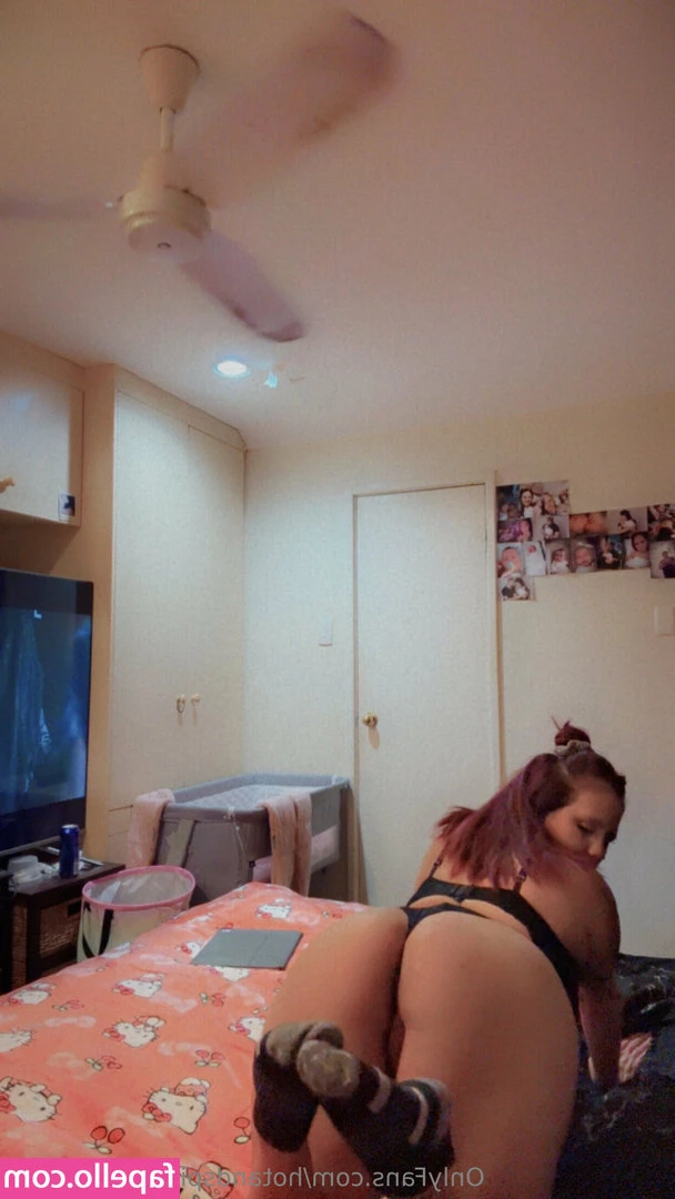 hotandspicydaredevilxo - Guess why I m smiling :)  I have a cooking video to prepare. 5