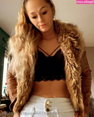 naughtystoner1990 - Will you cum worship me this Sunday? 💦 🍆