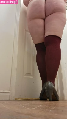 lilymasie - Hey thanks for following I m here to see everyone have fun  so let me