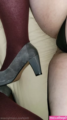 lilymasie - Having a little fun tonight playing some games   how do my tits look