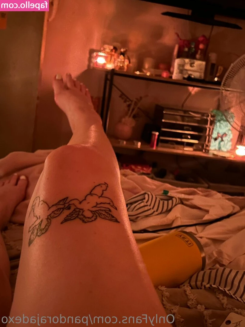 pandorajadexo - If you d like to see sexy smoke sessions then give this pic a like or