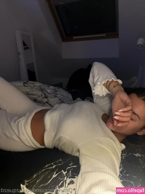 fativazquezd - Tryin to get ready but horny naked and high    no hubby   fun 4 u