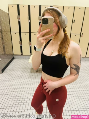 ivoryfox [ ivoryfox-1 ] - 1  FIRST POST  First picture posted    A picture with my face and