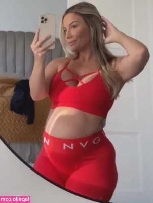 Elin Hedstrom [ elin-hedstrom ] - Bush or shaved?