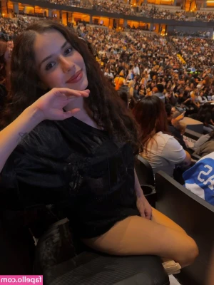 Kelley Lorraine [ kelley-lorraine-14 ] - Cant beat the sun on my hot pussy