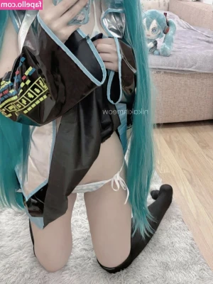 nikakihmeow - Papi i love my new thong 😋