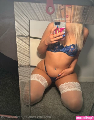 itsjessicasworld - 1 or 2 ? ✨️
