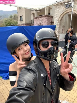 Jisoo - My cousin comes to my house and after playing a video game fighting