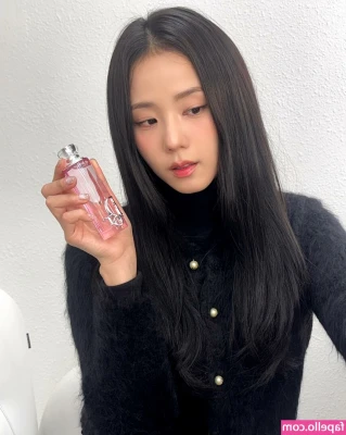 Jisoo - LETS PLAY 😇