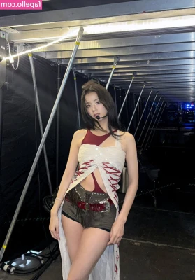 Jisoo - pew pew