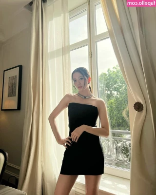 Jisoo - https onlyfans com leighsmithas  Come and see what you re missing
