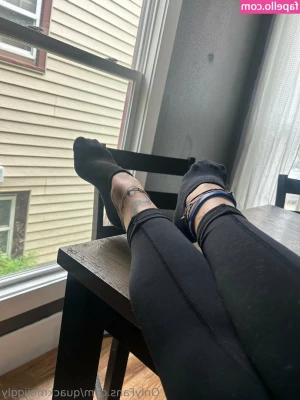 quackmejiggly - if i move my foot just a few inches