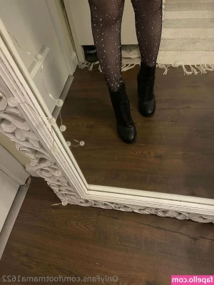 footmama1622 - Hey all! Massive apologies for a delay on new photos! That will be