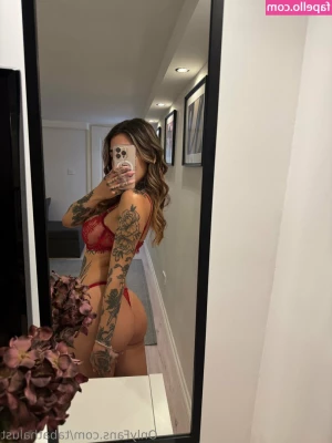 tabathalust - Oh no daddy whatre you gonna do to me back there 😳