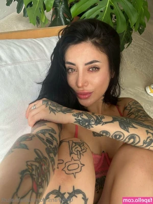 tabathalust - Would you like to eat this big ass