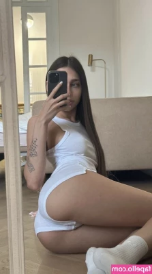 tatisize - Use your tongue to keep me from falling 😜 BootyHole&SolesDay