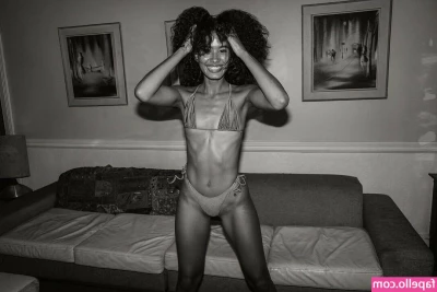 Geenah P [ geenah-p ] - Come  Join me in bed