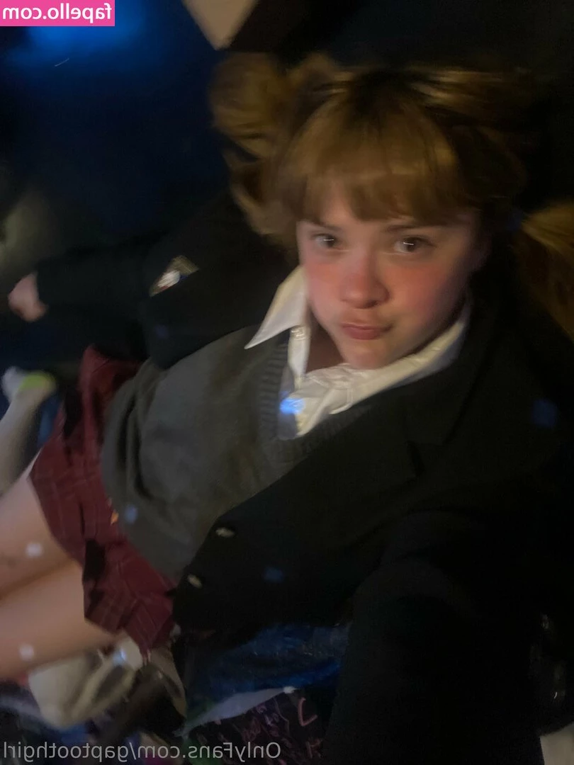 gaptoothgirl - Do you like to role-play with me, baby?DM me🔥🔥