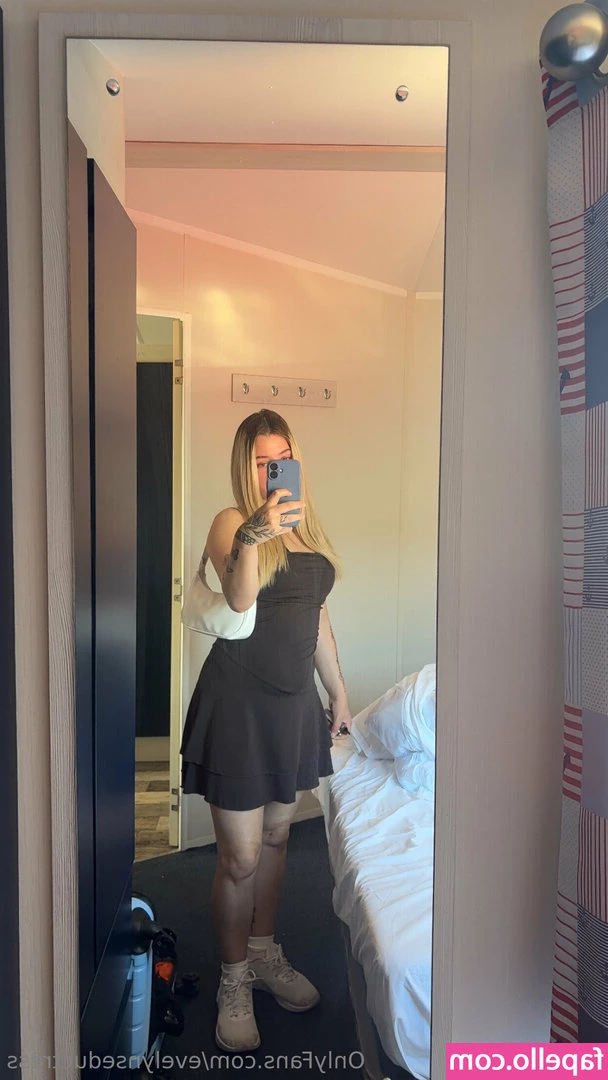 evelynseductress - Do you like the new photos ?
