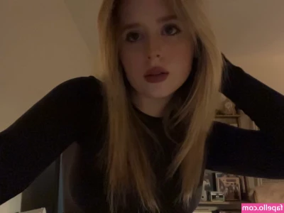 Lulu Wilson [ lulu-wilson ] - Feeling cute on this chilly day