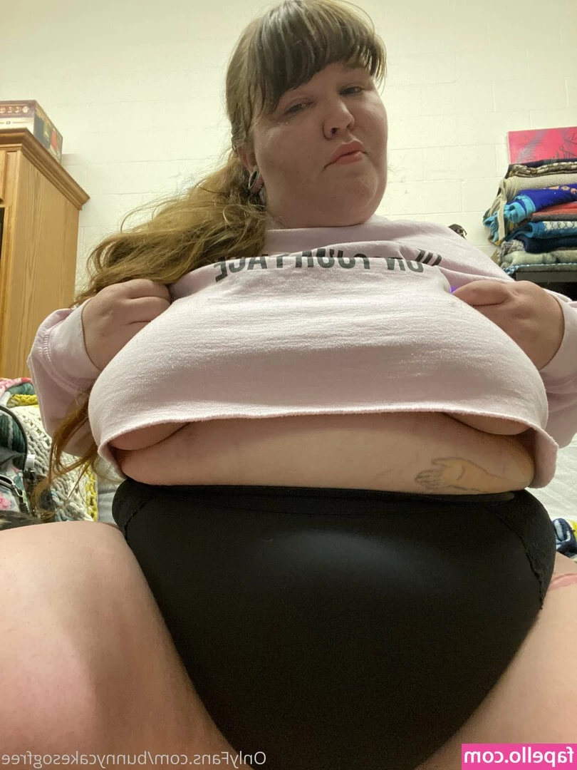 bunnycakesogfree - just woke up